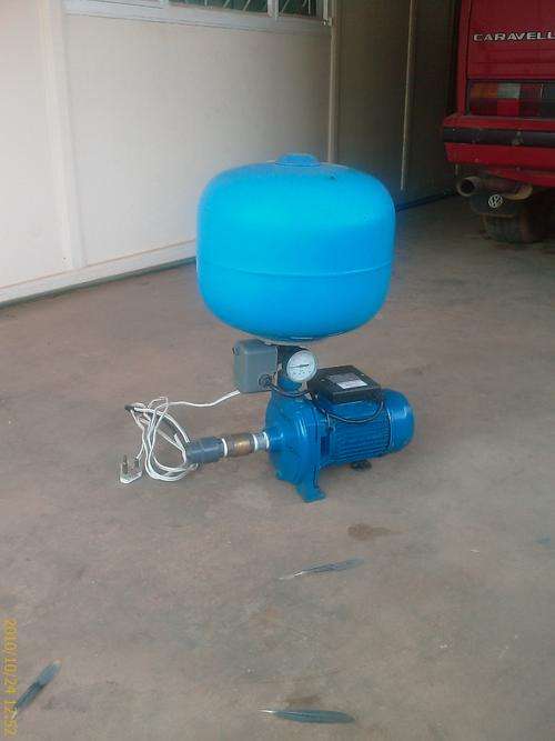 House Water Supply - Pressure Pump wit Reservoir 0.75kW