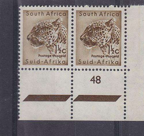 1961 ++ 1 1/2c "LEOPARD" ++ MARG PAIR WITH CYL NO - SEE BELOW ++ MNH ++ SACC 186