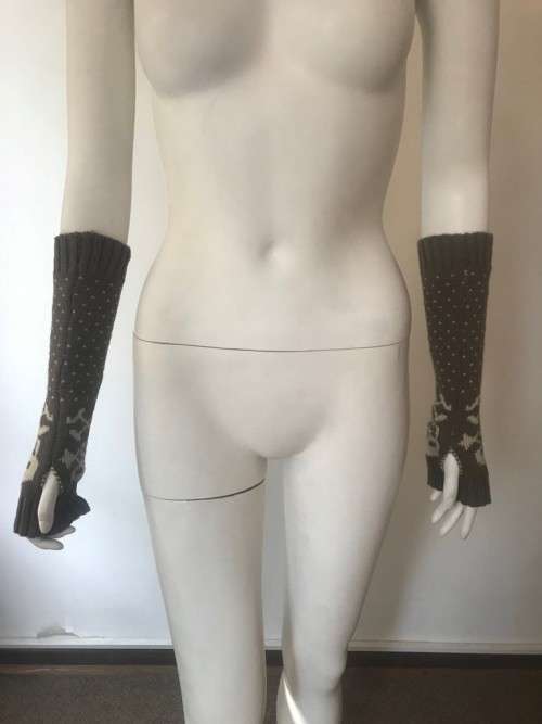 Brown skull gloves SIZE SMALL/MEDIUM