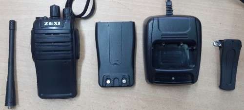 Brand new set of 2 X Professional Zexi E-980 Two-way Radios!