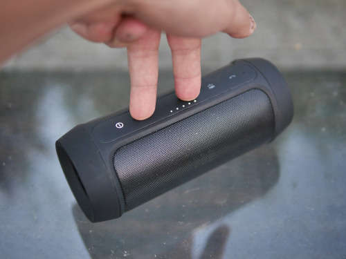 BLUETOOTH SPEAKERS. C2+