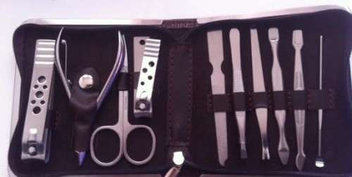 MANICURE SET
