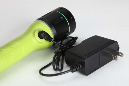 DIVING FLASHLIGHT