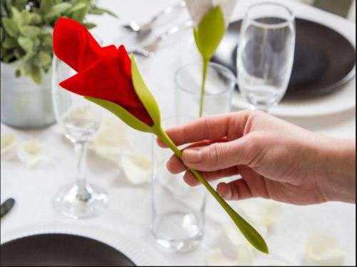 THE AMAZING BLOOM NAPKIN HOLDER