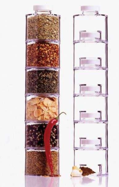 6 SELF STACKING SPICE BOTTLES
