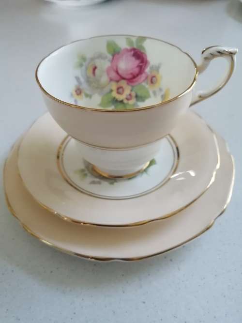 Trio Paragon HM The Queen and HM Queen Mary