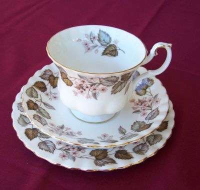 Royal Albert Linden Lea trio