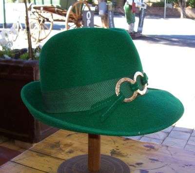Vintage Hat ~ Green