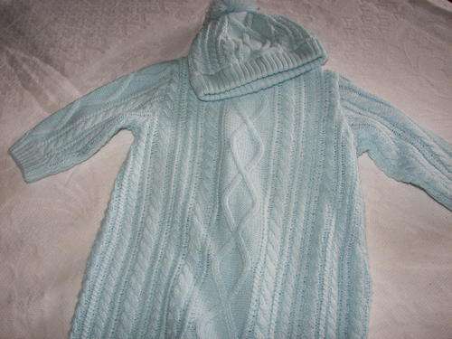 HOT SALE-UK DESIGNER WINTER KNITTED BABY GROW AND MATCHING HAT/OUTFIT ( 0-3) MONTHS