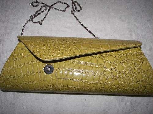 VINTAGE STYLE FAUX EMBOSSED CROCODILE CLUTCH WITH SILVER CHAIN