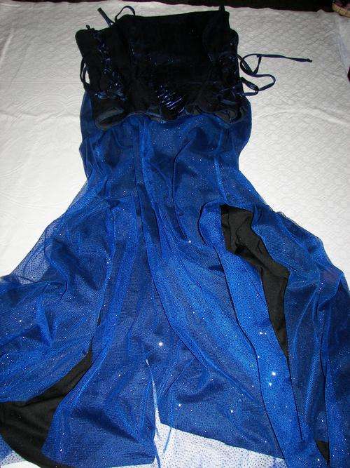 MIDNIGHT BLUE AND SILVER GLITZ TOP AND SKIRT TRUWORTHS SIZE 30/32/34