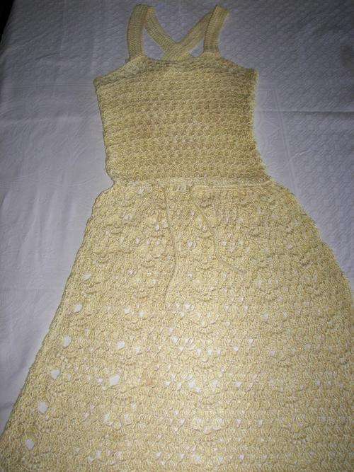 VINTAGE HANDMADE CROCHET ANKLE LENGTH DRESS CROSS BACK SIZE 32(40yrs old)