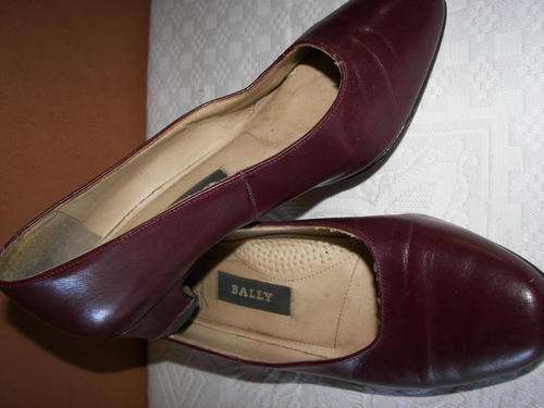 SALE!!!VINTAGE GENUINE LEATHER BALLY SHOES SIZE 3