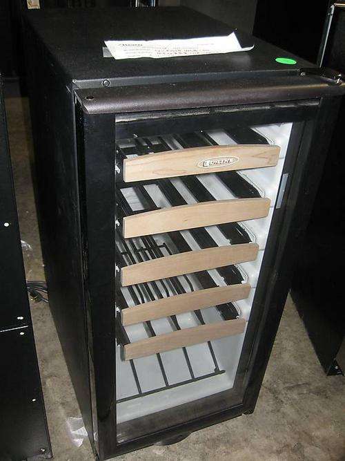 24 Bottle U-Line Wine Chiller Fridge R1.00