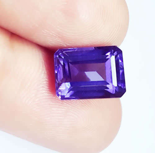 5.42ct Natural GGL Certified Tanzanite - Emerald cut - Blue