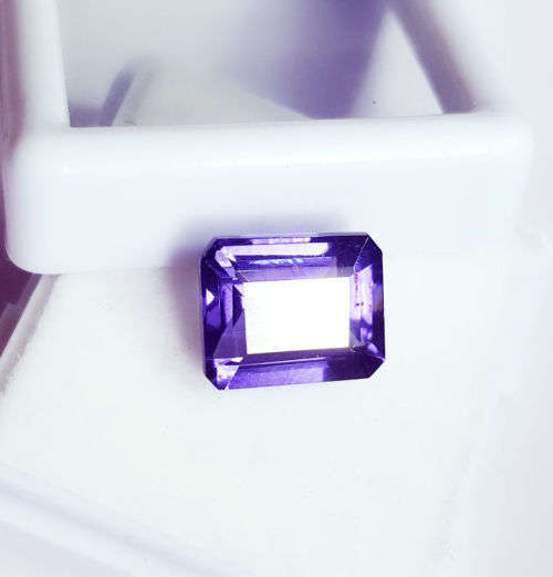 EXCELLENT PIECE,(5.67 CT) NATURAL EMERALD CUT,BLUE TANZANITE