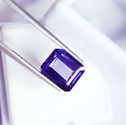 EXCELLENT PIECE, (4.370 CT) NATURAL CERTIFIED,EMERALD CUT,HEAT TREATED,BLUE TANZANITE