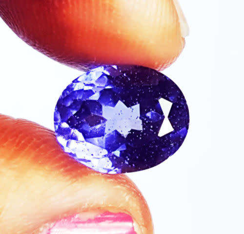 (4.82 ct) EXCELLENT PIECE, BLUE, OVAL, TANZANITE, NATURAL, HEATED, VVS, CERTIFIED