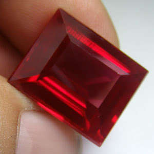 Awesome blood red diffusion treated Madagascar ruby IF 3.650ct 10.00x8.00x4.00mm