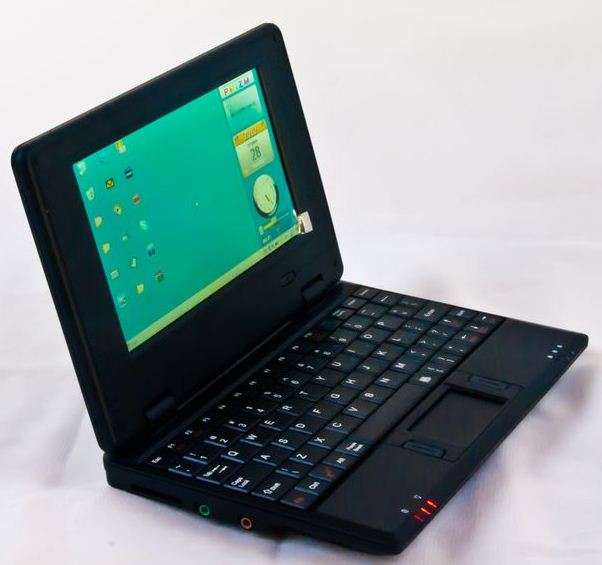 ** NO RESERVE ** 7inch LCD NETBOOK. WIFI. WINDOWS CE. BLACK