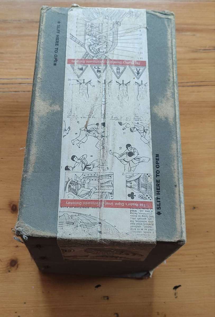 The Readers Digest Great Encyclopaedic Dictionary Set of 3 in boks. (LIKE NEW)