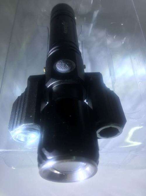 ELECTRIC FAST CHARGING FLASHLIGHT