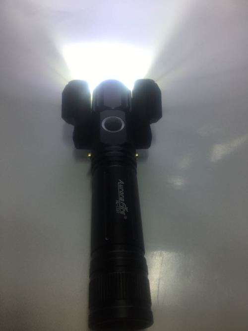 ELECTRIC FAST CHARGING FLASHLIGHT