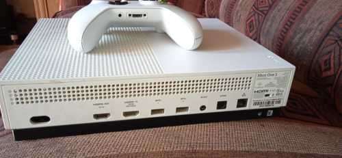 Xbox one S 500Gb
