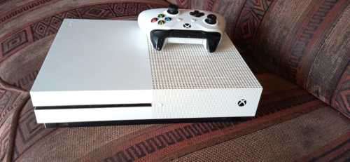 Xbox one S 500Gb