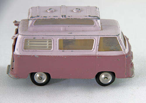 DIE CAST CORGI FORD THAMES CARAVAN 420