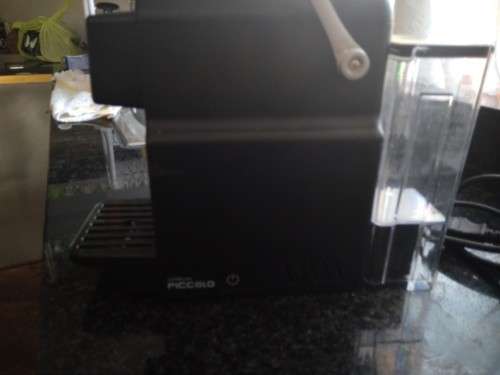 Cafféluxe Piccolo Espresso Machine! WITH +/- 200 CAPSULES!