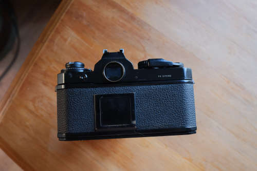 Nikon FE with Tokina 35-105mm f3.5-4.3 lens - Nikon shutter stuck