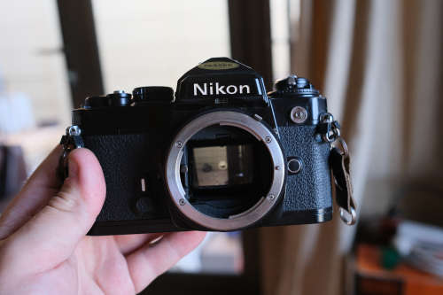 Nikon FE with Tokina 35-105mm f3.5-4.3 lens - Nikon shutter stuck