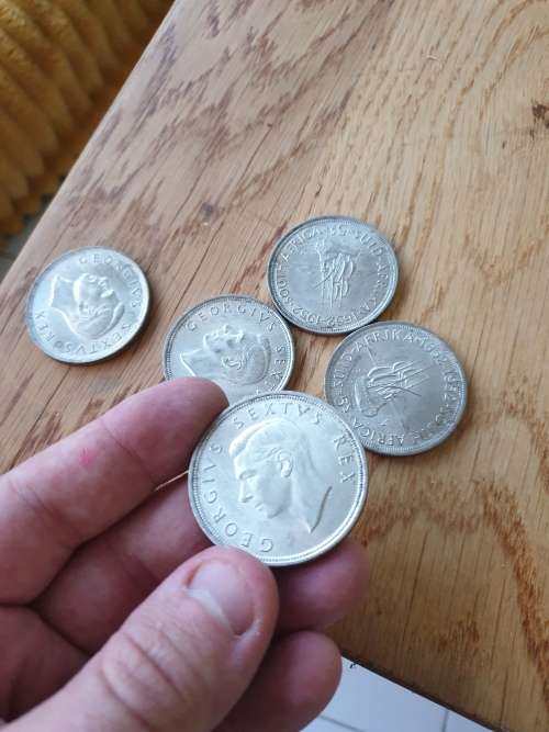 RARE 5 Shillings Coins 1652 to 1952. 50% Silver Bid for all FIVE 300 YEAR ANNIVERSARY Jan v Riebeeck