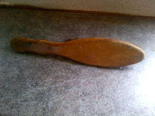 LOVELY OLD BRUSH TO CLEAN CARPETS AND RUGS WITH