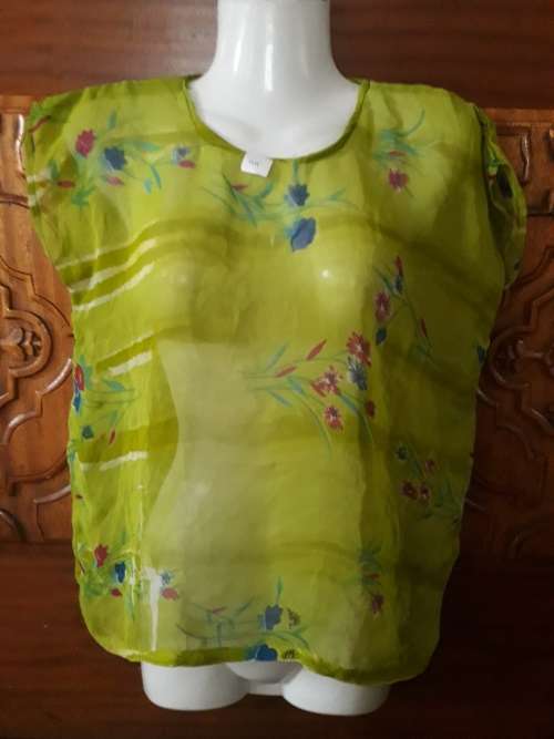 LADIES TOP THIN MATERIAL - GREEN