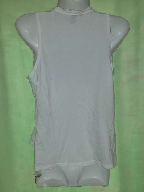 LADIES  SLEEVELESS WHITE TOP  - FOREVER 21 - SIZE S