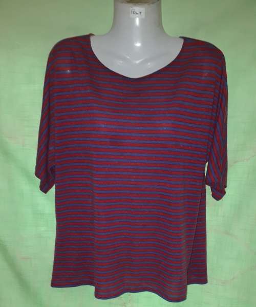 LADIES RED & BLUE T-SHIRT - MAKE: NO MAKE - SIZE: LOOKS LIKE XL TO 3XL