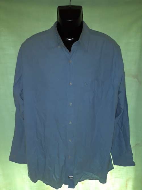 MENS BLUE SHIRT - MAKE: OAKRIDGE CHINOS - SIZE: L