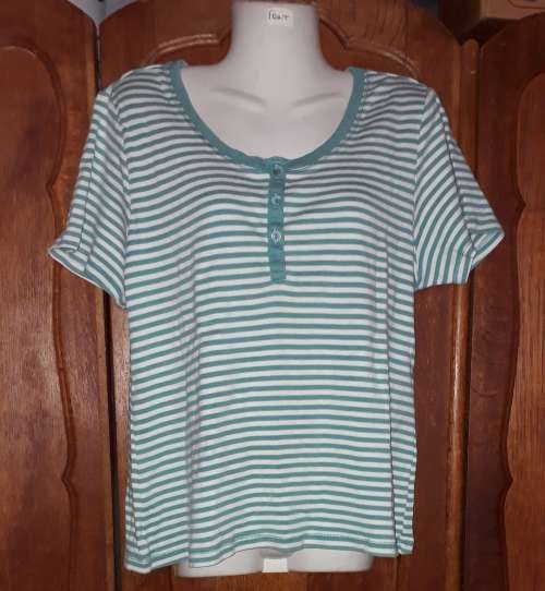 LADIES: BLUE & WHITE - MAKE: WOOLWORTHS - SIZE: 16