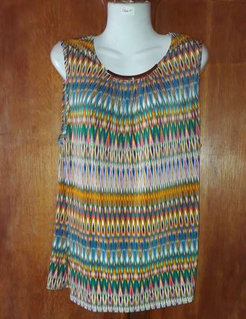 LADIES: MULTI COLOUR TOP - MAKE: CONTEMPO  - SIZE: 16