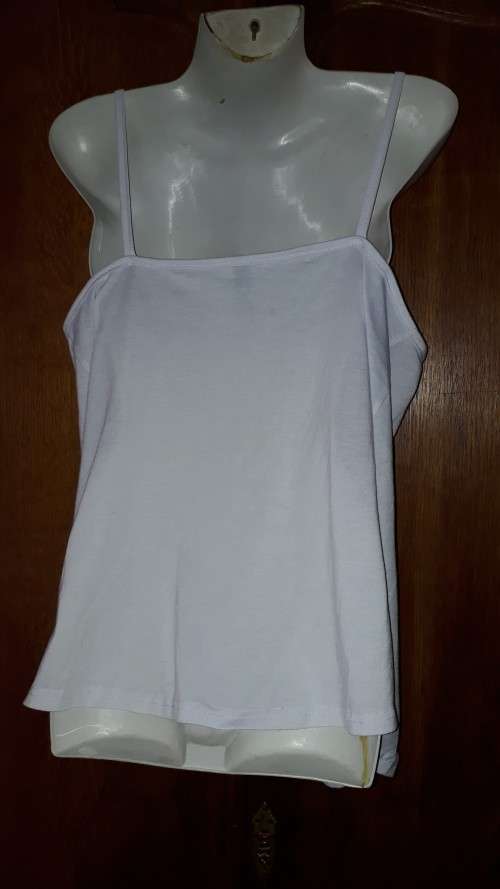 LADIES: WHITE TOP - MAKE: NETWORK - SIZE: 10/34