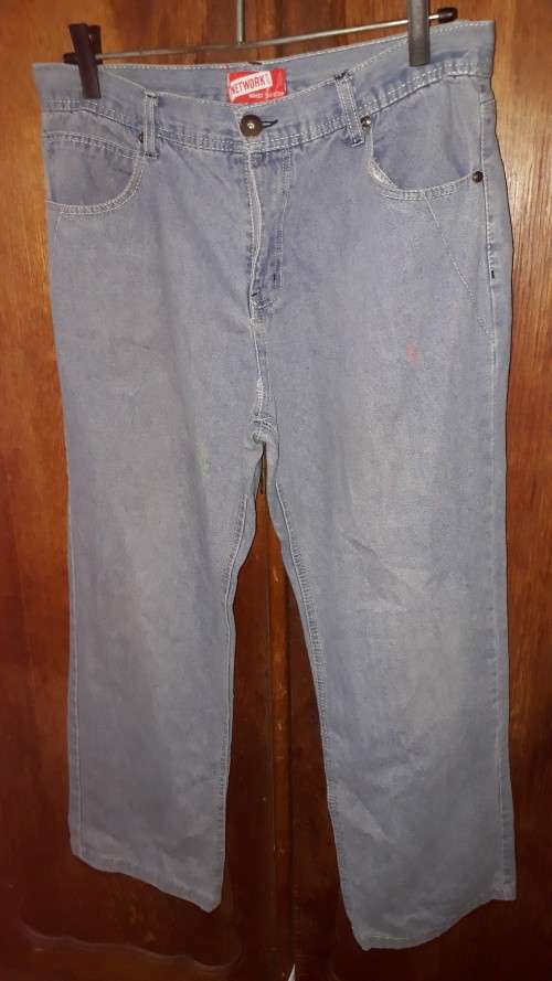 MENS OR LADIES: BLUE JEANS - MAKE: NETWORK - SIZE: 34/87CM