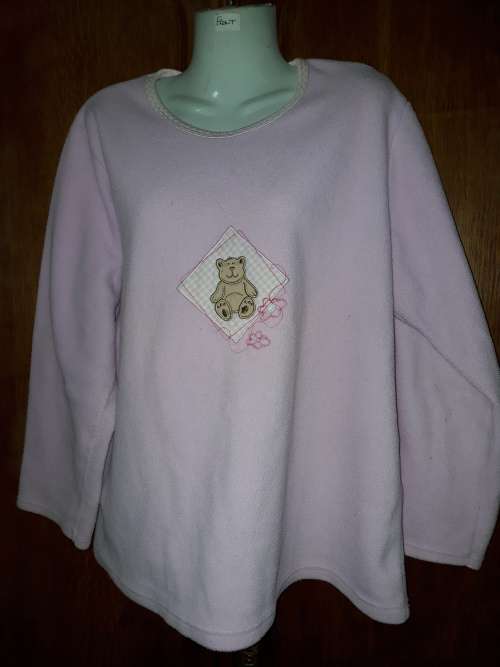 LADIES: 2 PIECE PINK PAJAMAS - MAKE: SEQUEL - SIZE: L