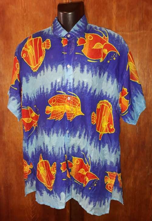 COVID 19 SPECIAL! MENS: THIN BLUE MULTI COLORED SHIRT - MAKE: NO MAKE - SIZE: NO SIZE