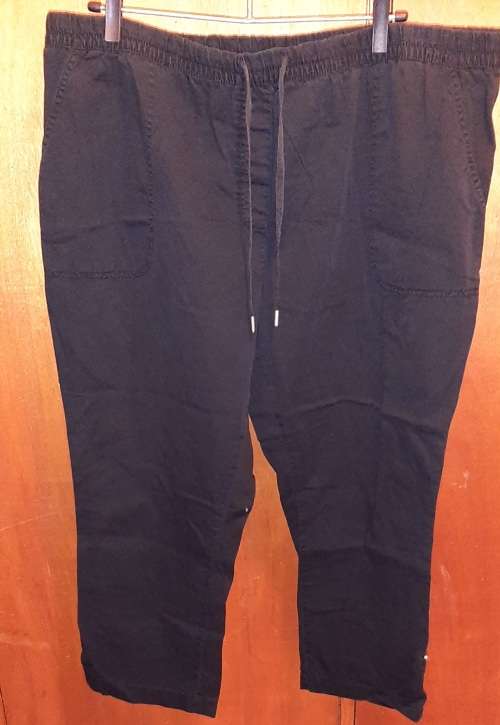 LADIES - BLACK PANTS- MAKE - WOOLWORTHS - SIZE - XL