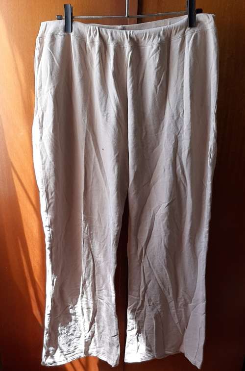 LADIES - BEIGE PANTS - MAKE - INSYNC - SIZE - 44