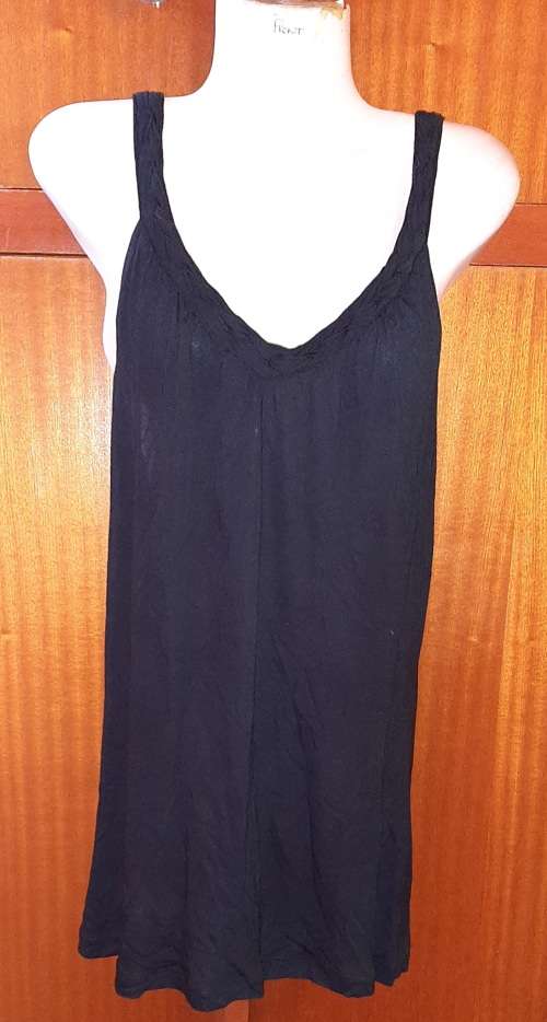 LADIES - BLACK TOP - MAKE - WOOLWORTHS - SIZE - 18