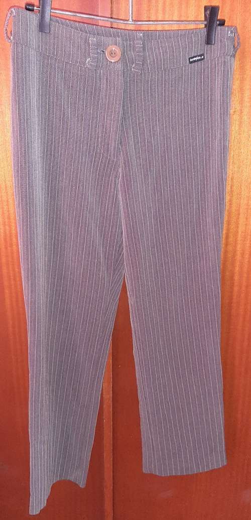 LADIES - GREY AND WHITE PANTS - MAKE - BUZZLINGTON - SIZE - 36