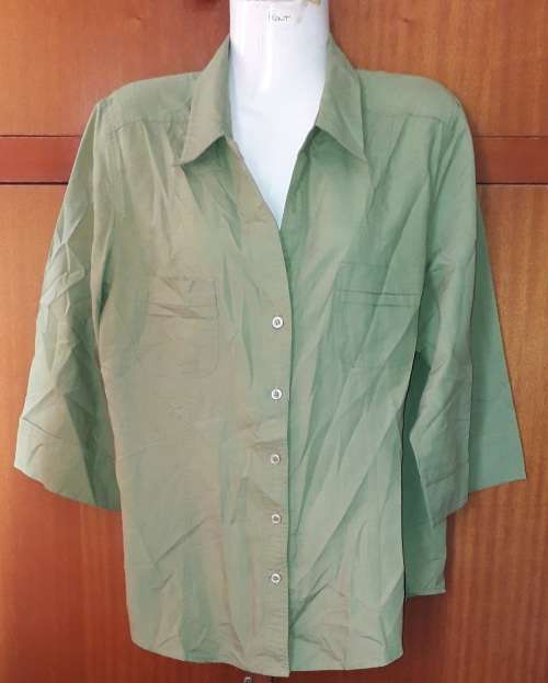 LADIES - GREEN SHIRT - MAKE - MOZAIC - SIZE - 42